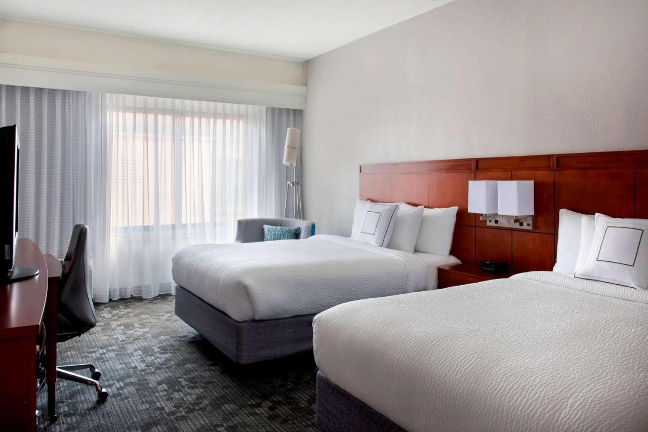 Отель Sonesta Select Newport Мидлтаун Экстерьер фото